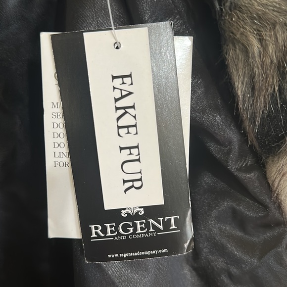 Women’s Faux fur vest - never worn - multi color with sash belt if desired - Picture 3 of 4